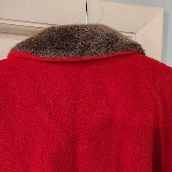 Women's Nils Resort Collection Red Fleece Jacket, Size S - Picture 13 of 16